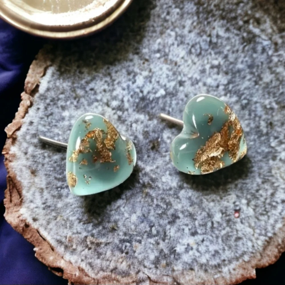 Heart gold splash earrings - Picture 2 of 6